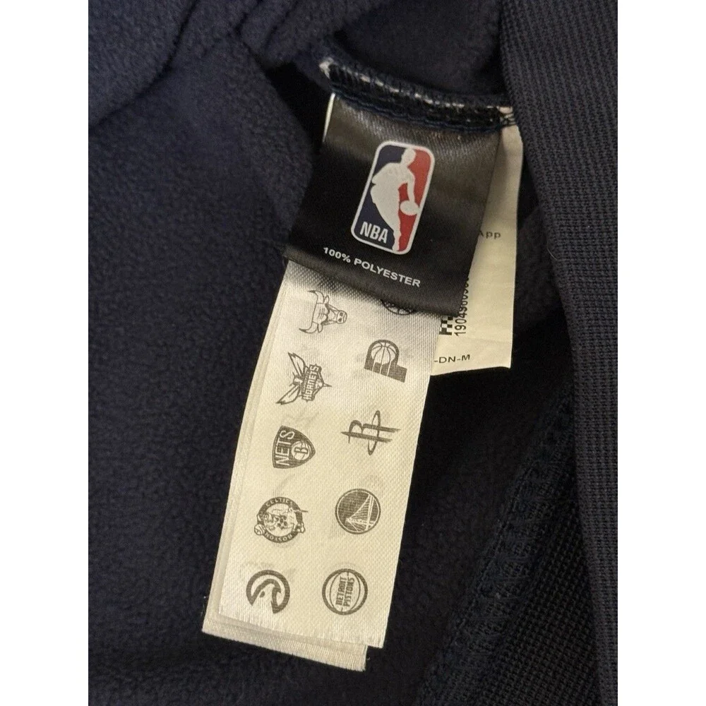Denver Nuggets Hoodie Mens Medium Black  Pullover Long Sleeve Basketball Logo